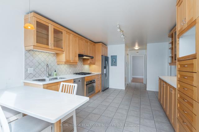 402 - 30 Anglesey Blvd, Condo with 3 bedrooms, 4 bathrooms and 2 parking in Toronto ON | Image 13