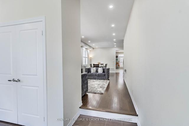 14 Watfive St, House detached with 5 bedrooms, 6 bathrooms and 6 parking in Brampton ON | Image 36