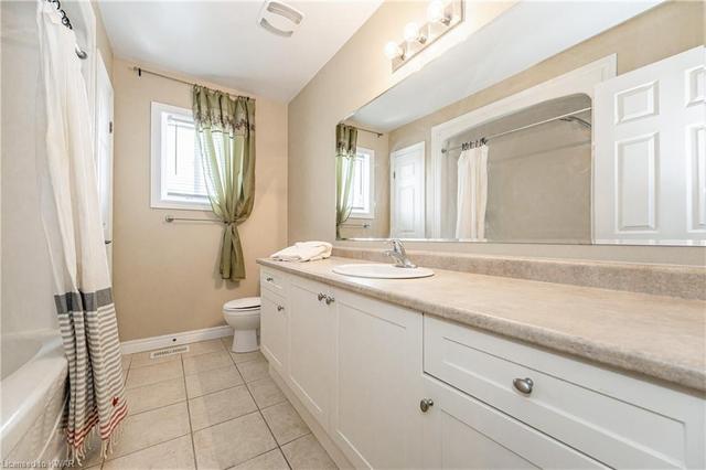 41 Norma Crescent, House detached with 6 bedrooms, 3 bathrooms and 4 parking in Guelph ON | Image 12