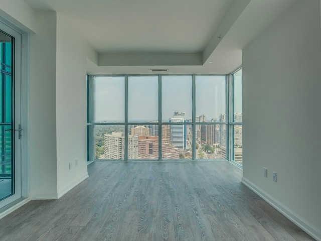 2708 - 9 Bogert Ave, Condo with 2 bedrooms, 2 bathrooms and 1 parking in Toronto ON | Image 16