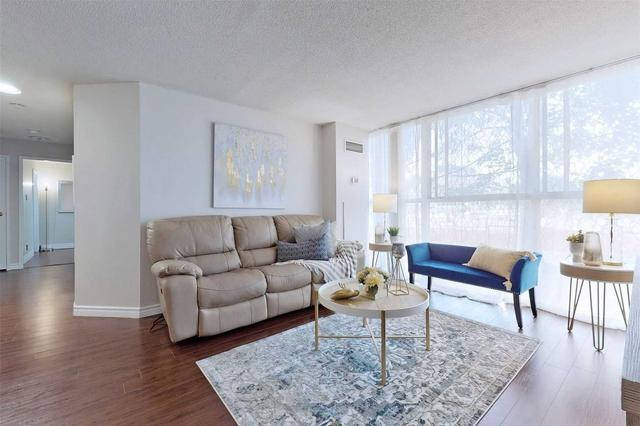 101 - 25 Trailwood Dr, Condo with 2 bedrooms, 2 bathrooms and 1 parking in Mississauga ON | Image 2