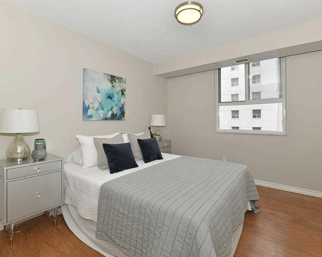 604 - 1135 Logan Ave, Condo with 2 bedrooms, 2 bathrooms and 1 parking in Toronto ON | Image 2