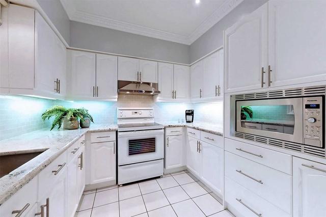 32 Tenbury Dr, House detached with 4 bedrooms, 3 bathrooms and 6 parking in Markham ON | Image 8