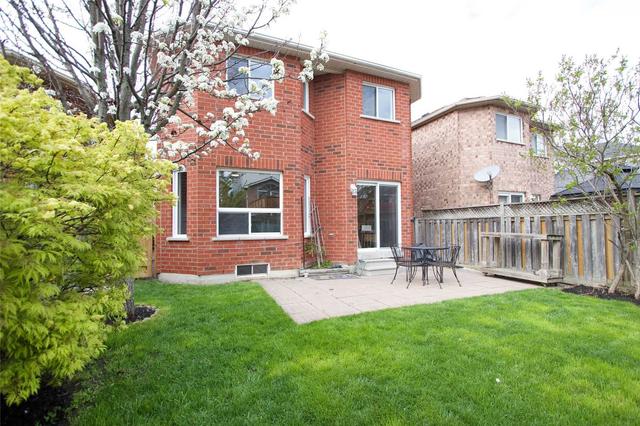 16 Hibbard Dr, House detached with 4 bedrooms, 3 bathrooms and 3 parking in Ajax ON | Image 27