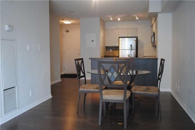 1003 - 11 St Joseph St, Condo with 1 bedrooms, 1 bathrooms and 1 parking in Toronto ON | Image 3