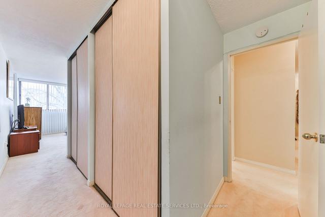 334 - 1300 Marlborough Crt, Condo with 3 bedrooms, 2 bathrooms and 1 parking in Oakville ON | Image 28