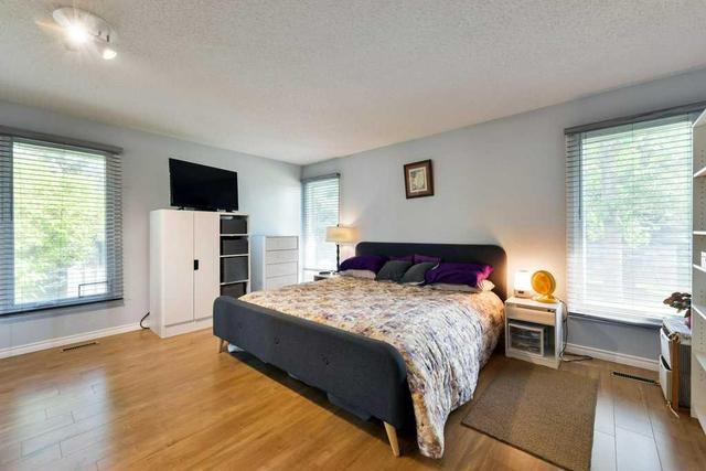 18 - 185 Woodridge Drive Sw, Home with 3 bedrooms, 3 bathrooms and 4 parking in Calgary AB | Image 7