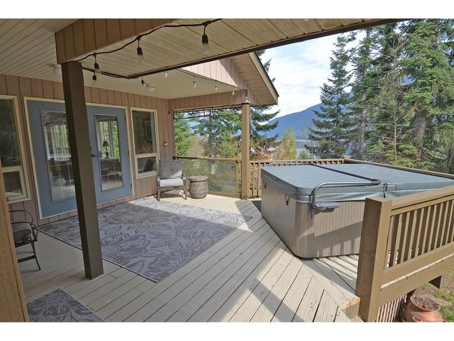 2286 Annable Road, House detached with 4 bedrooms, 3 bathrooms and null parking in Central Kootenay F BC | Image 40