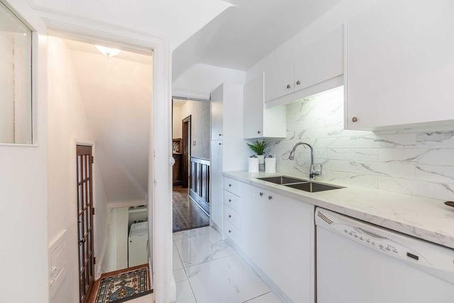 178 Davisville Ave, House semidetached with 3 bedrooms, 2 bathrooms and 2 parking in Toronto ON | Image 4
