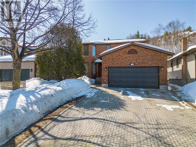 511 Stonegate Drive, Greater Sudbury, ON, P3A5T8 | Card Image