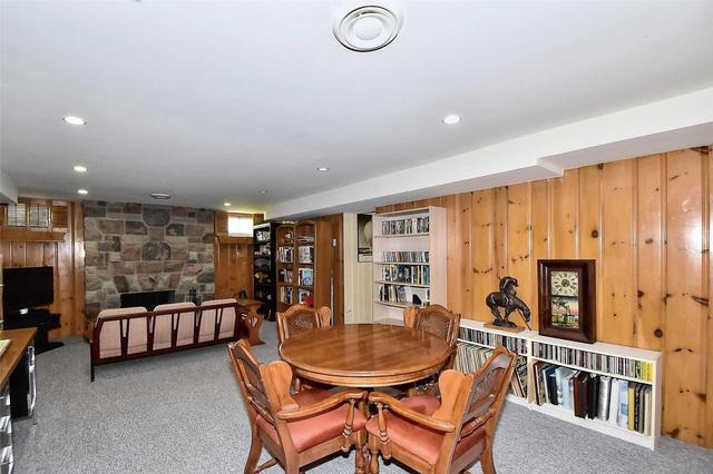 227 Millard Ave, House detached with 1 bedrooms, 3 bathrooms and 8 parking in Newmarket ON | Image 16