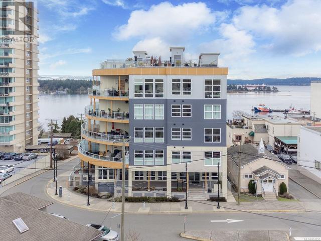 303 - 10 Chapel St, Condo with 1 bedrooms, 1 bathrooms and 1 parking in Nanaimo BC | Image 2