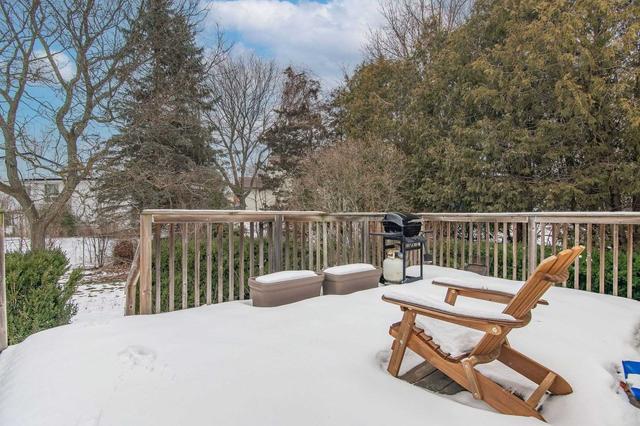 8 Briarlea Rd, House detached with 3 bedrooms, 2 bathrooms and 3 parking in Guelph ON | Image 11