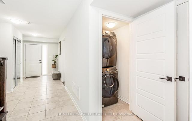 6 - 1125 Leger Way, House attached with 4 bedrooms, 4 bathrooms and 2 parking in Milton ON | Image 4
