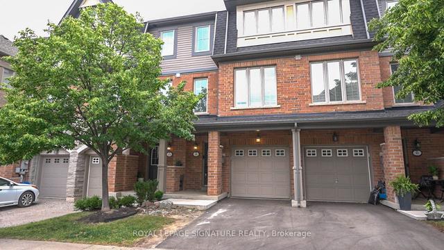 8 Bakewell St, Townhouse with 3 bedrooms, 3 bathrooms and 2 parking in Brampton ON | Image 1
