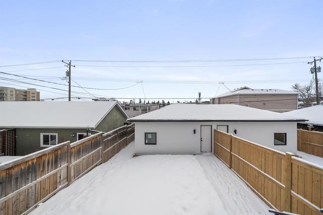 2129 32 Avenue Sw, Home with 4 bedrooms, 3 bathrooms and 2 parking in Calgary AB | Image 23