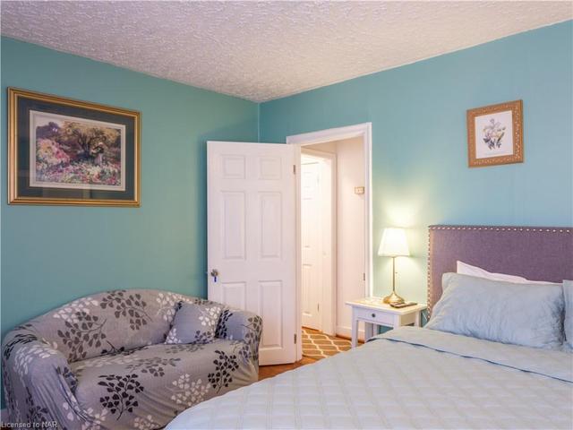 132 Mary Street, House detached with 2 bedrooms, 1 bathrooms and null parking in Niagara on the Lake ON | Image 5