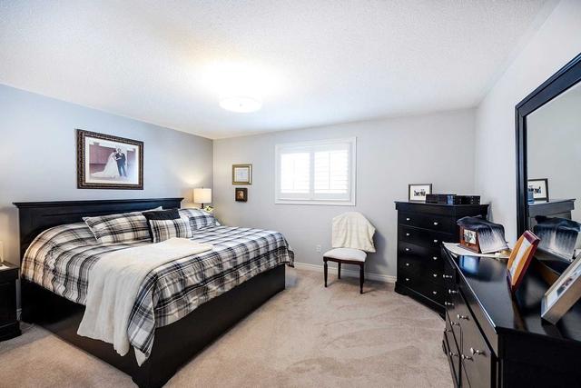 1365 White Cres, House detached with 2 bedrooms, 3 bathrooms and 8 parking in Peterborough ON | Image 15