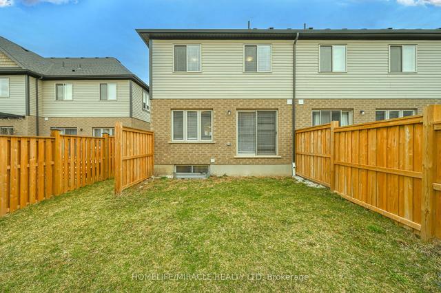42 Harrison Dr, House attached with 3 bedrooms, 4 bathrooms and 3 parking in Cambridge ON | Image 35