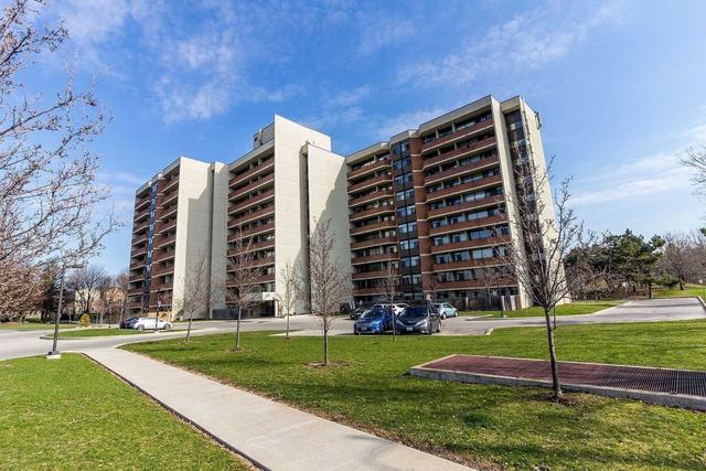301 - 2301 Derry Rd W, Condo with 2 bedrooms, 1 bathrooms and 1 parking in Mississauga ON | Image 1
