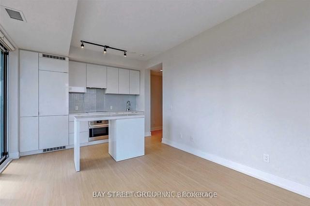 2910 - 7 Grenville St, Condo with 1 bedrooms, 1 bathrooms and 0 parking in Toronto ON | Image 30