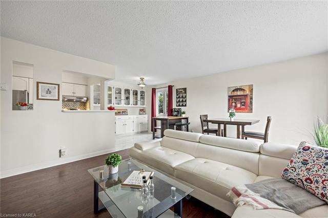 203 - 315 Regent Street, House attached with 2 bedrooms, 1 bathrooms and 1 parking in Kingston ON | Image 18