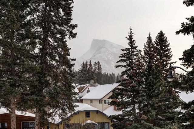 202 - 123 Muskrat Street, Condo with 2 bedrooms, 2 bathrooms and 1 parking in Banff AB | Image 27
