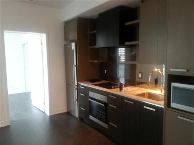 838 - 1830 Bloor St W, Condo with 1 bedrooms, 2 bathrooms and 1 parking in Toronto ON | Image 4