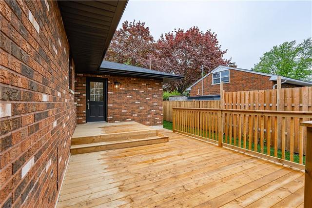 2120 Maplewood Drive, House detached with 3 bedrooms, 2 bathrooms and 3 parking in Burlington ON | Image 41