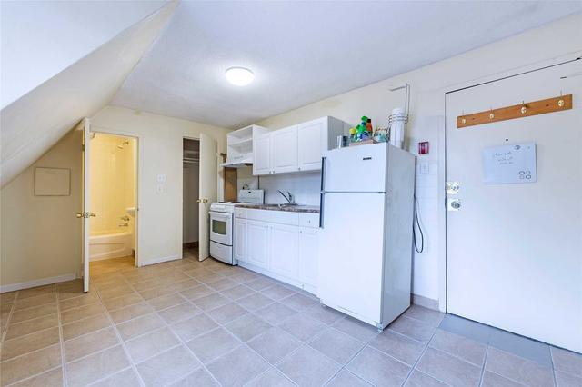 402 - 57 Cowan Ave, Condo with 0 bedrooms, 1 bathrooms and 0 parking in Toronto ON | Image 2