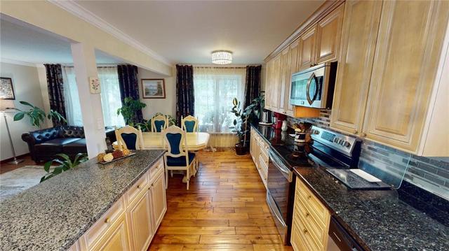 7099 Rosseau Place, House detached with 4 bedrooms, 2 bathrooms and 6 parking in Niagara Falls ON | Image 6