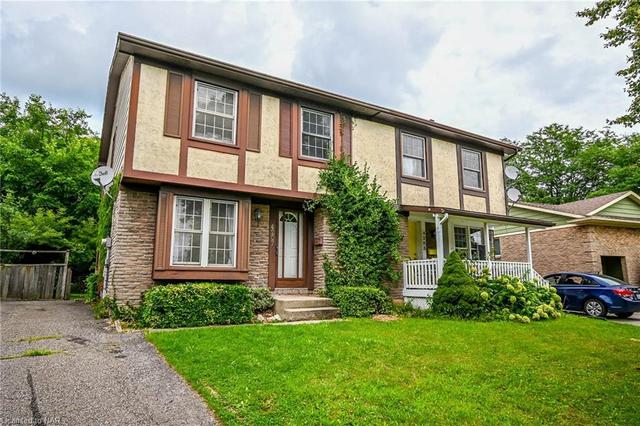 4207 Briarwood Avenue, House semidetached with 3 bedrooms, 2 bathrooms and 2 parking in Niagara Falls ON | Image 1