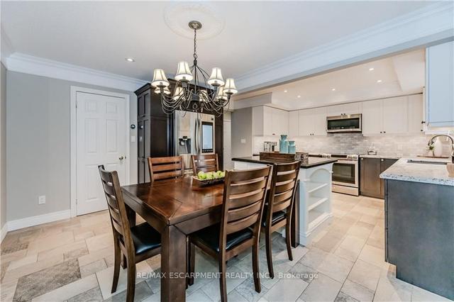 2119 Berryman Crt, House detached with 4 bedrooms, 3 bathrooms and 6 parking in Burlington ON | Image 3