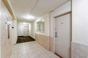 3104 - 3 Massey Sq, Condo with 2 bedrooms, 1 bathrooms and 0 parking in Toronto ON | Image 2
