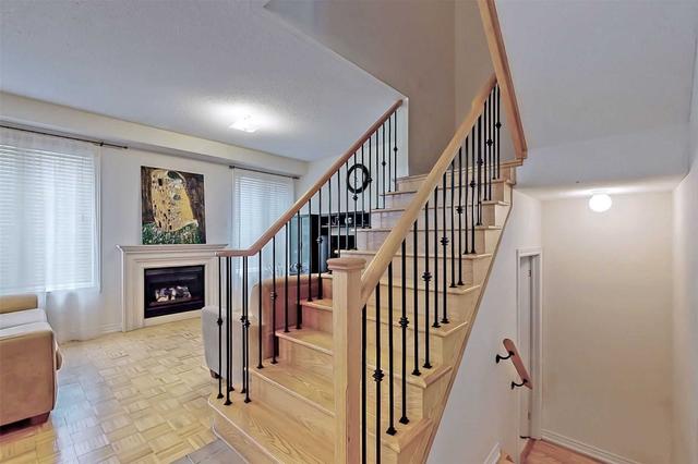 5 Angelico Ave, House detached with 3 bedrooms, 3 bathrooms and 3 parking in Vaughan ON | Image 10