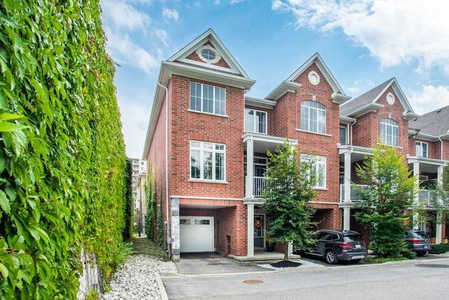 28 - 181 Plains Rd W, Townhouse with 2 bedrooms, 2 bathrooms and 2 parking in Burlington ON | Image 1