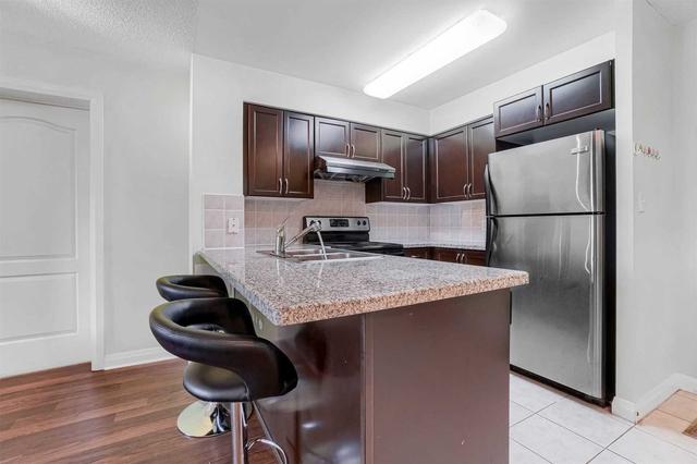 223 - 7373 Kennedy Rd, Condo with 2 bedrooms, 2 bathrooms and 1 parking in Markham ON | Image 3