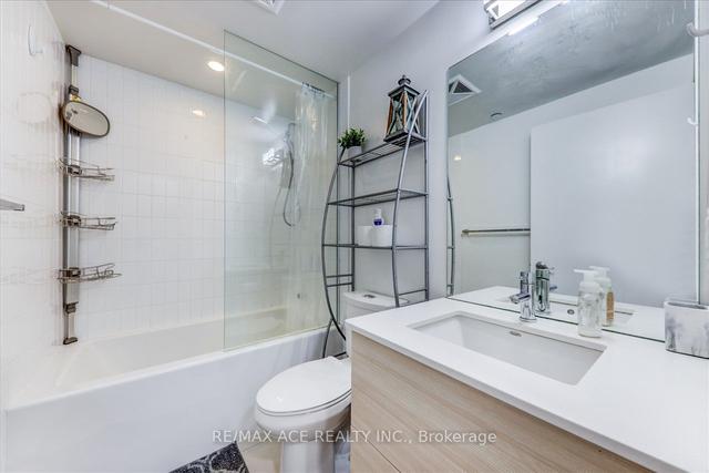 1208 - 210 Simcoe St, Condo with 1 bedrooms, 1 bathrooms and 0 parking in Toronto ON | Image 19