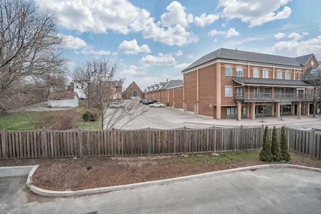 17 Water St, House attached with 3 bedrooms, 3 bathrooms and 2 parking in Markham ON | Image 16