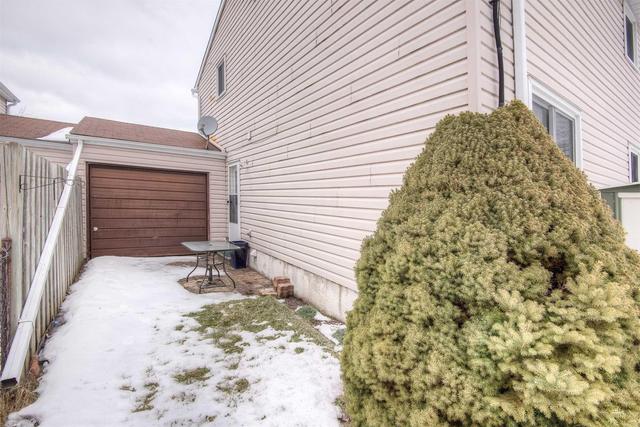 15 - 169 Elm Ridge Dr, Condo with 3 bedrooms, 2 bathrooms and 1 parking in Kitchener ON | Image 20