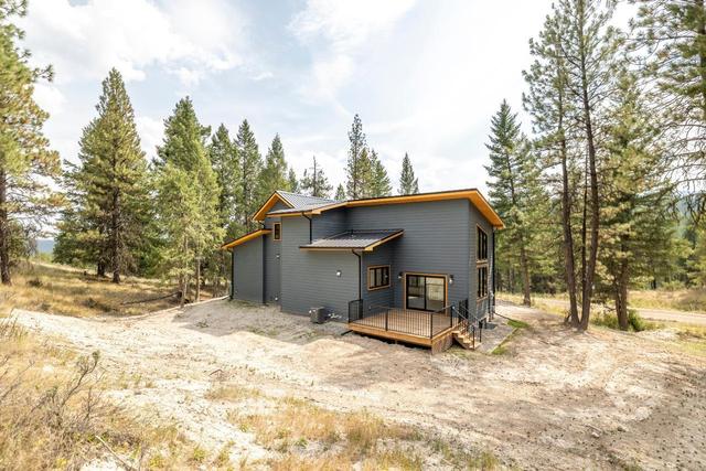 10 - 6674 Wardner Kikomun Road, House detached with 3 bedrooms, 3 bathrooms and null parking in East Kootenay C BC | Image 39
