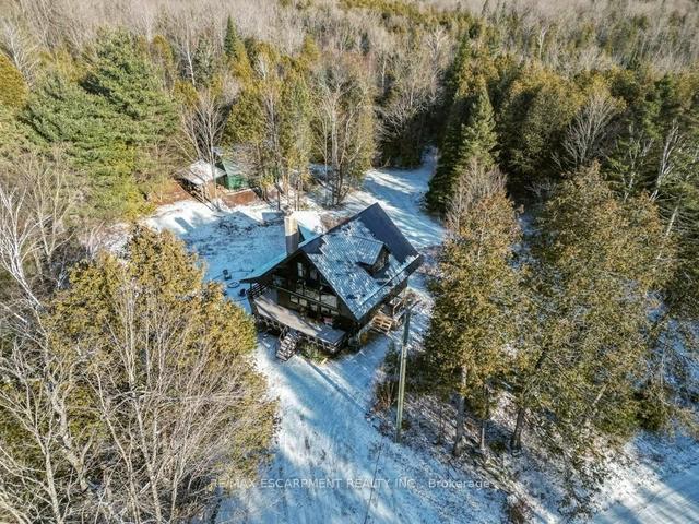 1493 Wintergreen Rd, House detached with 2 bedrooms, 2 bathrooms and 8 parking in North Frontenac ON | Image 12