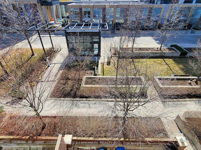 th6 - 25 Singer Crt, Townhouse with 3 bedrooms, 3 bathrooms and 1 parking in Toronto ON | Image 35