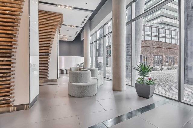 2002 - 70 Distillery Lane, Condo with 2 bedrooms, 2 bathrooms and 1 parking in Toronto ON | Image 35
