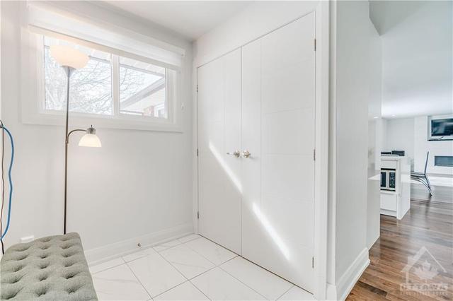 12 Sunnyside Drive, House detached with 3 bedrooms, 2 bathrooms and 6 parking in Ottawa ON | Image 20