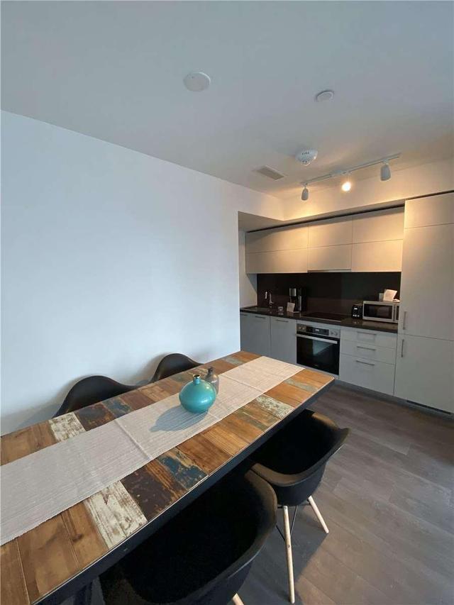2511 - 188 Cumberland St, Condo with 1 bedrooms, 1 bathrooms and null parking in Toronto ON | Image 4