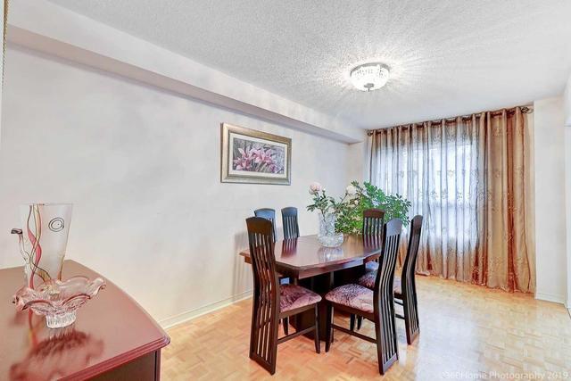 24 Harmony Rd, House semidetached with 3 bedrooms, 3 bathrooms and 3 parking in Vaughan ON | Image 6