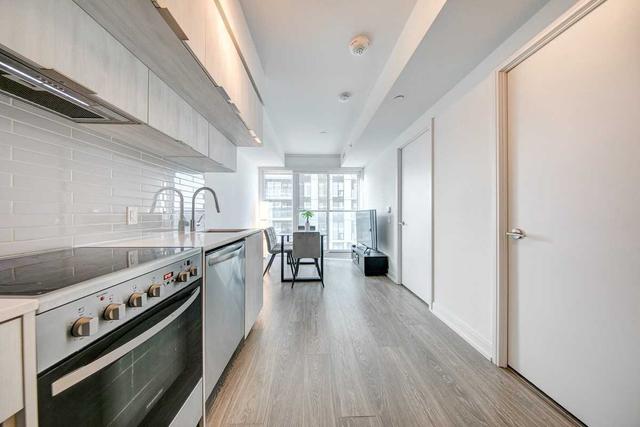 3815 - 181 Dundas St E, Condo with 1 bedrooms, 1 bathrooms and 0 parking in Toronto ON | Image 3