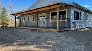 26520 590 Highway E, House detached with 4 bedrooms, 2 bathrooms and null parking in Red Deer County AB | Image 2