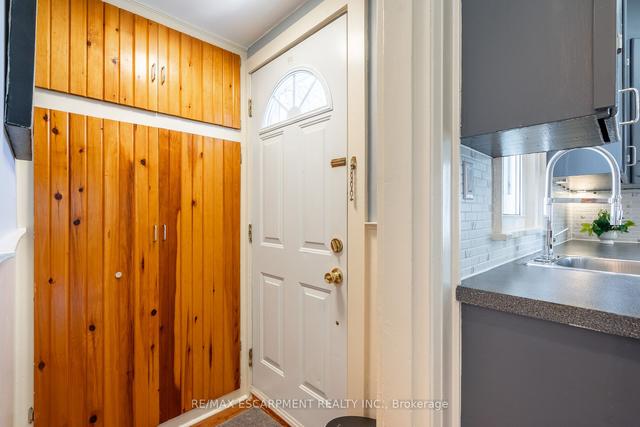 10 Concord Ave, House detached with 2 bedrooms, 1 bathrooms and 4 parking in St. Catharines ON | Image 26